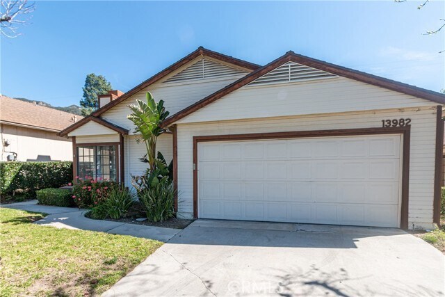 Foto del edificio - 13982 Olive Grove Ln
