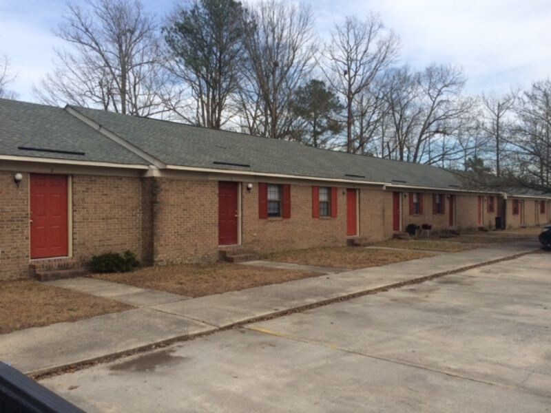 Primary Photo - 915-C-8 Allen Rd