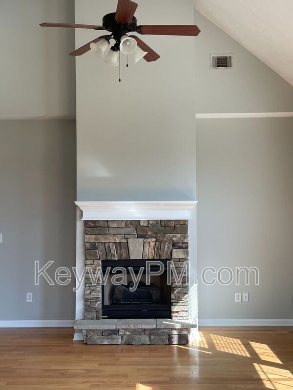 Building Photo - 1034 Stockton St