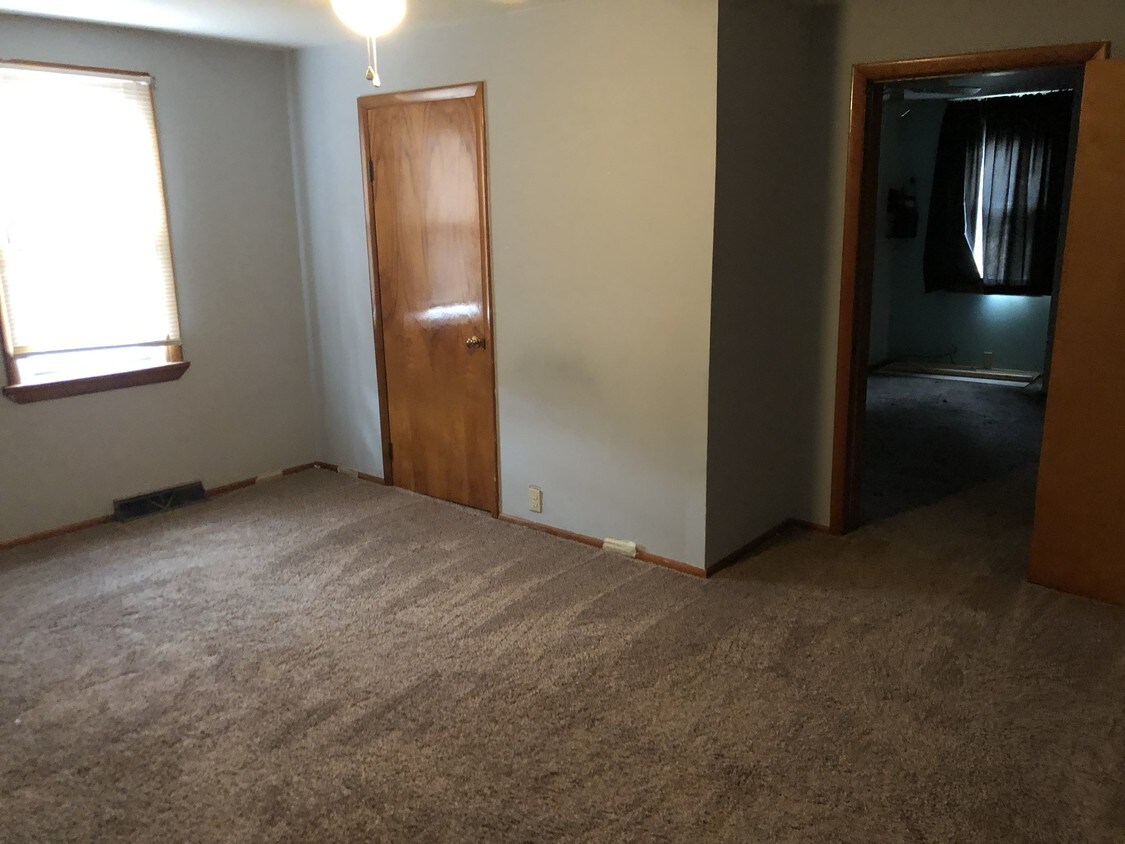 157 S Main St, Glen Carbon, IL 62034 House for Rent in Glen Carbon