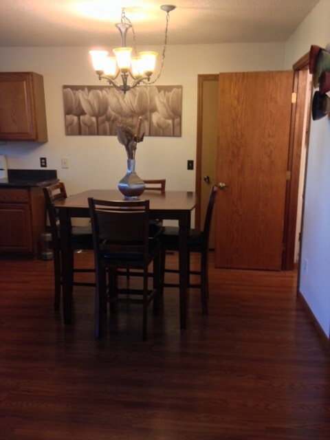 Building Photo - 8554 S Pond Trl