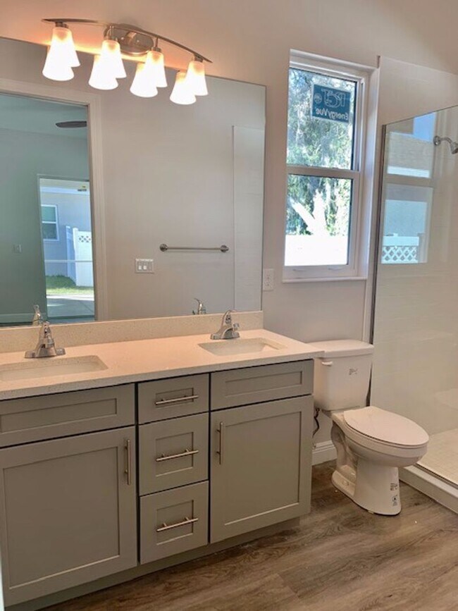 Building Photo - Newer Home waiting for you !