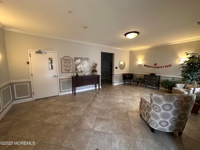 Foto del edificio - 112 Regency Ct