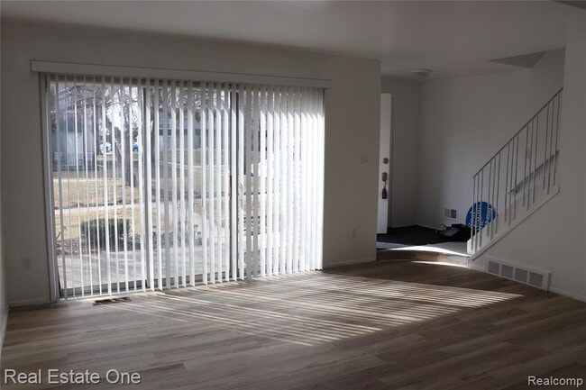 Building Photo - 8256 Karam Blvd