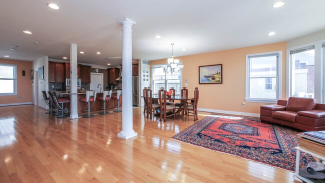 Foto del edificio - 229 8th St S