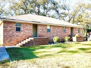 Building Photo - 1006 Lucy Ln