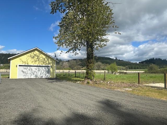 Foto del edificio - 25285 Salmon River Hwy