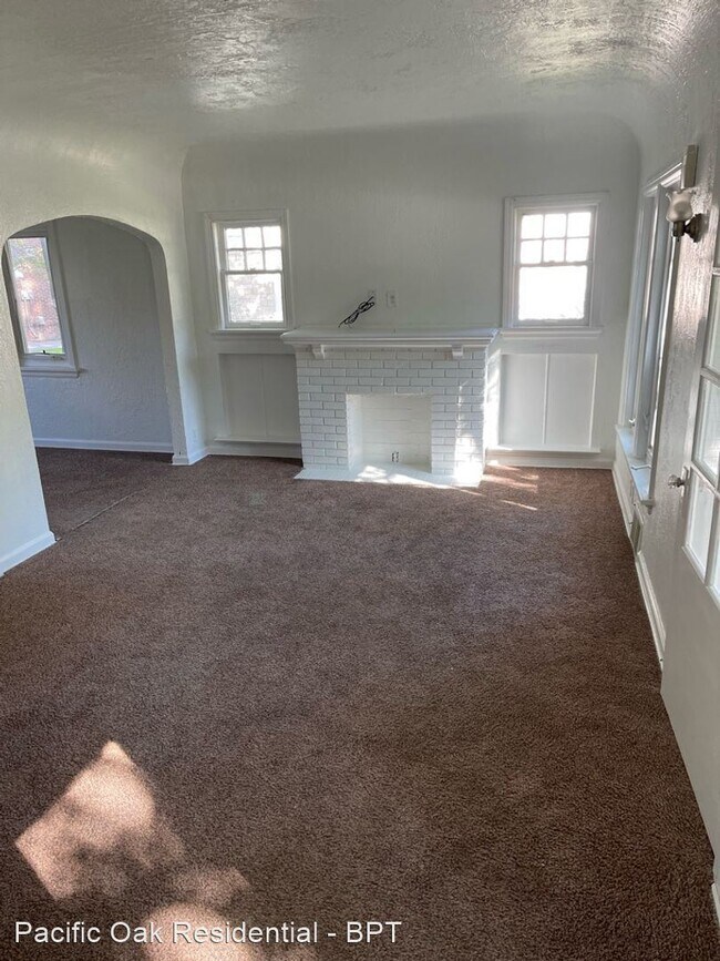 Building Photo - 3 br, 1.5 bath House - 3812 W Roosevelt Dr
