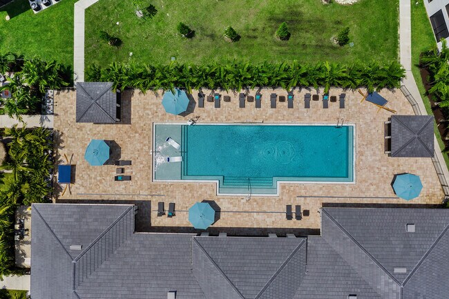 The Edge Apartments - 4