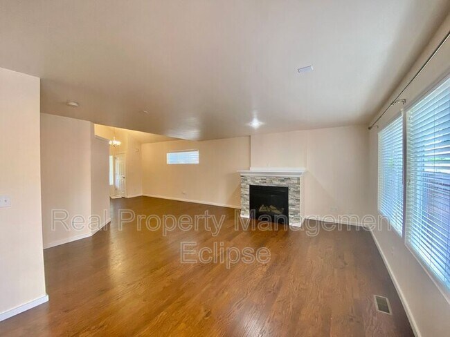 Building Photo - 19305 25th Dr SE