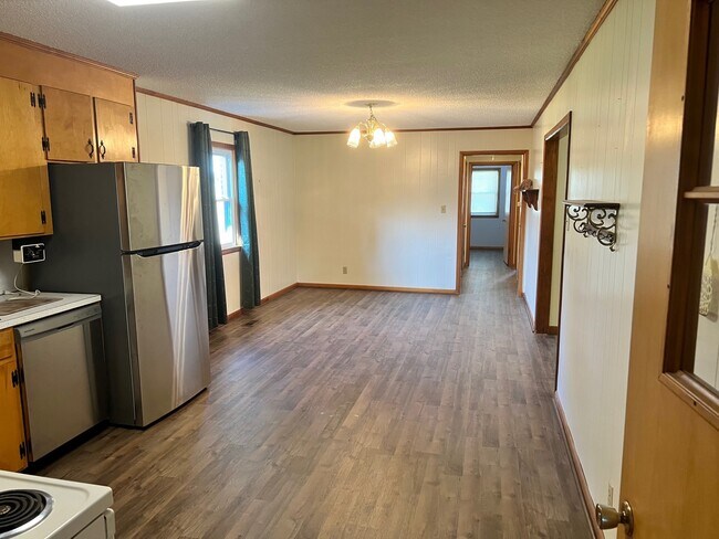 Building Photo - 4548 Hardison Mill Rd