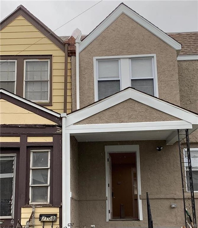 Building Photo - 7110 Radbourne Rd