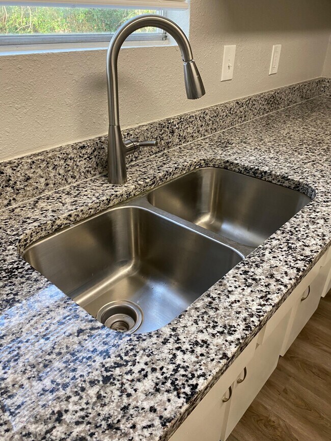 Foto del edificio - 2363 Virginia Ct