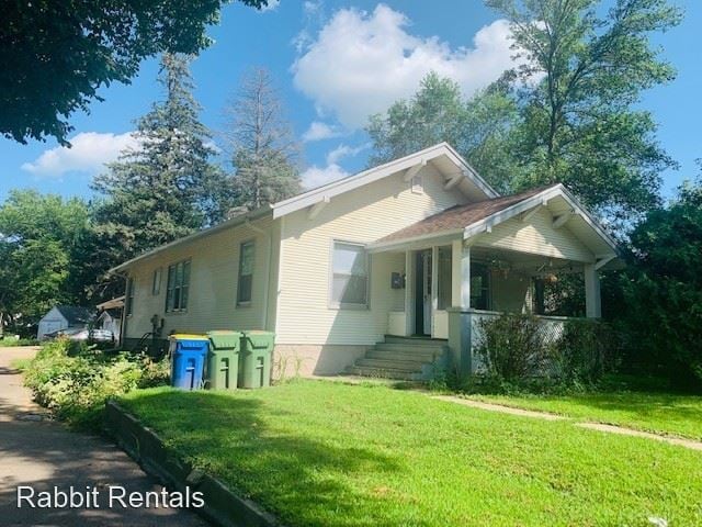 Primary Photo - 6 br, 2 bath House - 112 Medary Ave