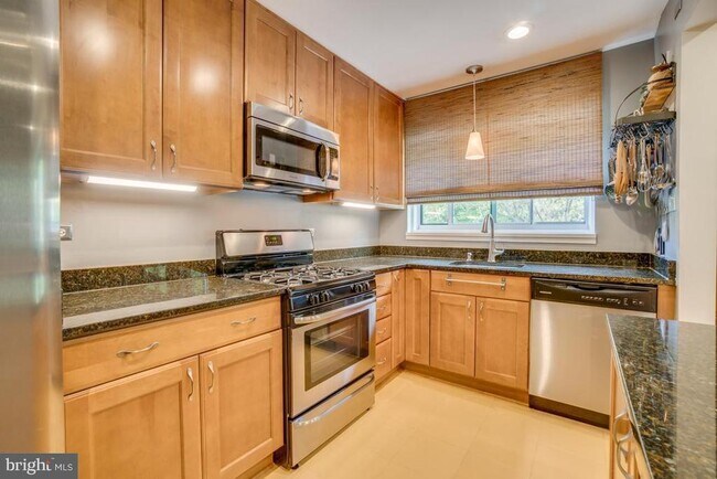 Foto del edificio - 10637 Weymouth St