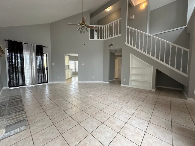 Building Photo - 15325 Mutiny Ct
