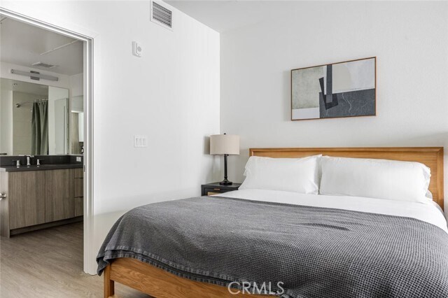 Foto del edificio - 511 S Harbor Blvd