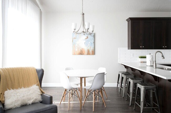 Foto del edificio - Sienna Hills 3 bed 3.5 bath END UNIT!