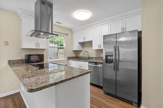 Foto del edificio - Charming 3-Bedroom Townhome in Virginia Beach.