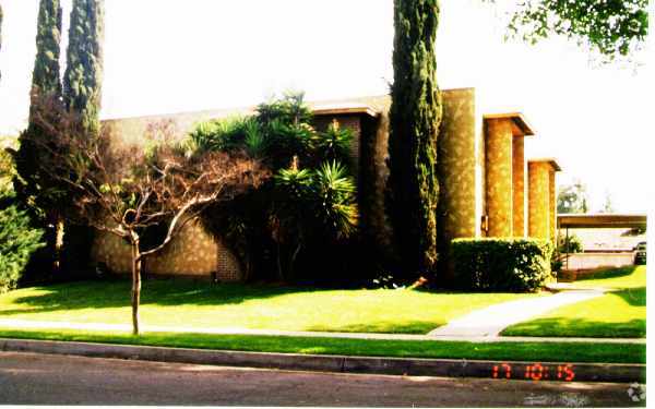 Primary Photo - 11169 Poplar St
