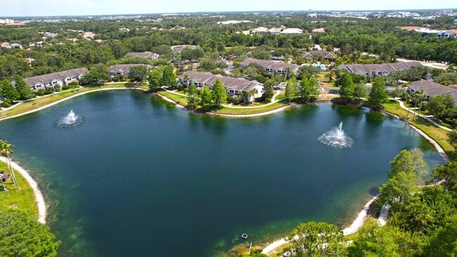 Beautiful community - 8933 Manor Loop