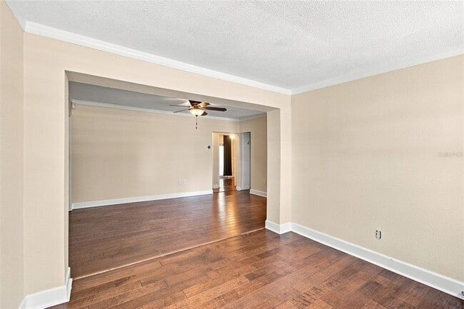 Building Photo - 805 W Braddock St