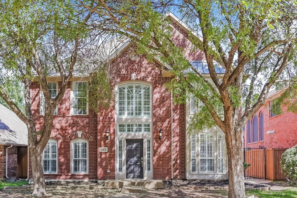 Primary Photo - 303 Riverwalk Ln