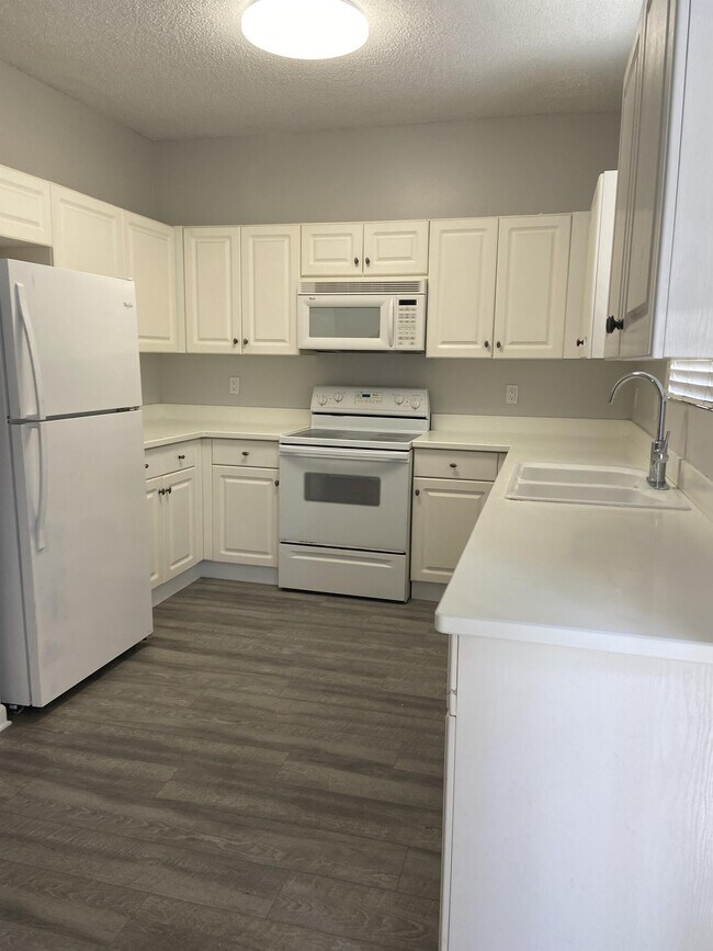 Foto del edificio - 4752 NW 59th Manor