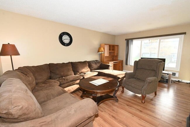 Building Photo - 2 bedroom in Kitimat BC V8C 1G8
