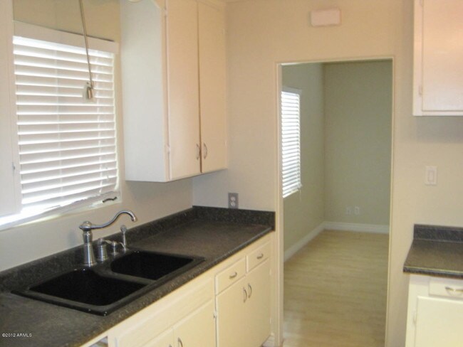 Foto del edificio - 1014 S Butte Ave