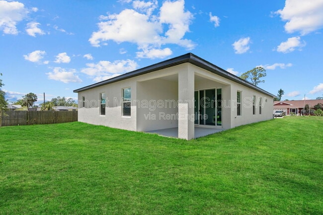 Foto del edificio - 4390 Asteria Terrace