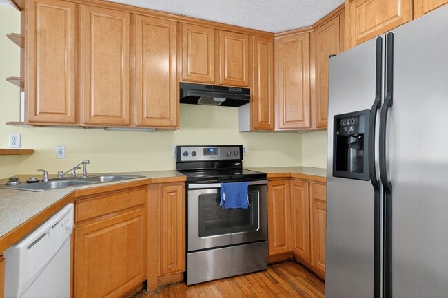 Building Photo - 230 Shiloh Hills Dr NW