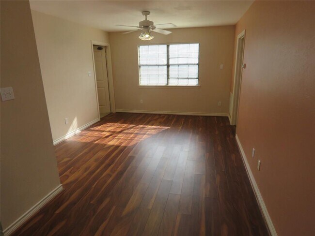 Building Photo - 4629 Oleander St