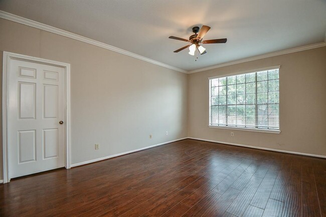 Foto del edificio - 2255 Braeswood Park Dr