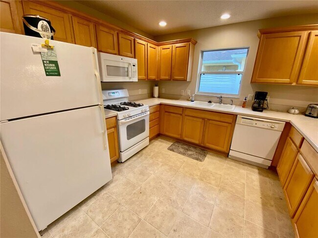 Building Photo - 1534 Lime Grove Ln