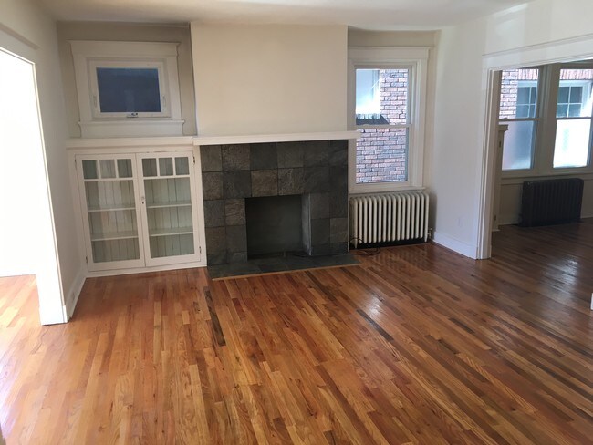 Living room - 6923 McPherson Blvd