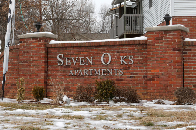 Foto del edificio - Seven Oaks Apartments