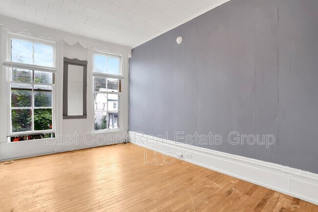 Building Photo - 200 W Martin St