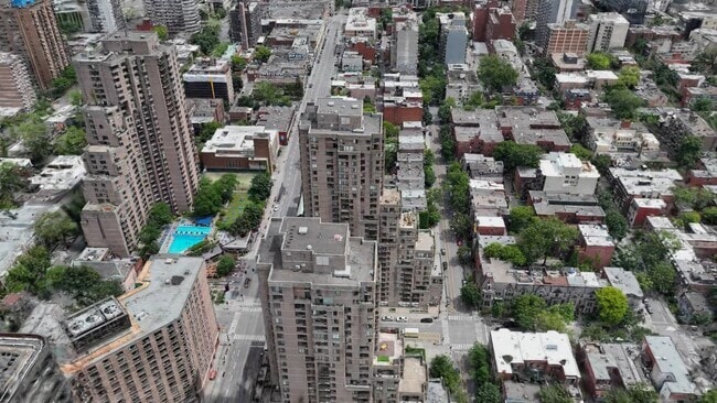  - LaCité Apartments