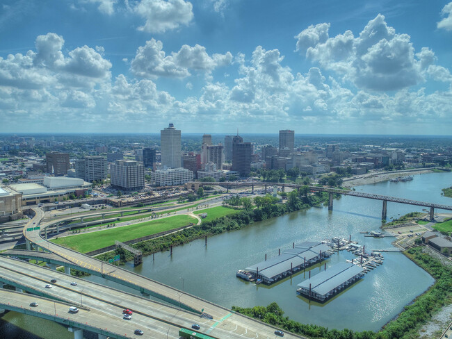 Building Photo - Indigo Riverview