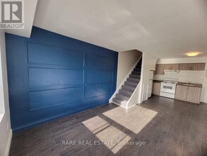 Building Photo - 592 Marlee Ave