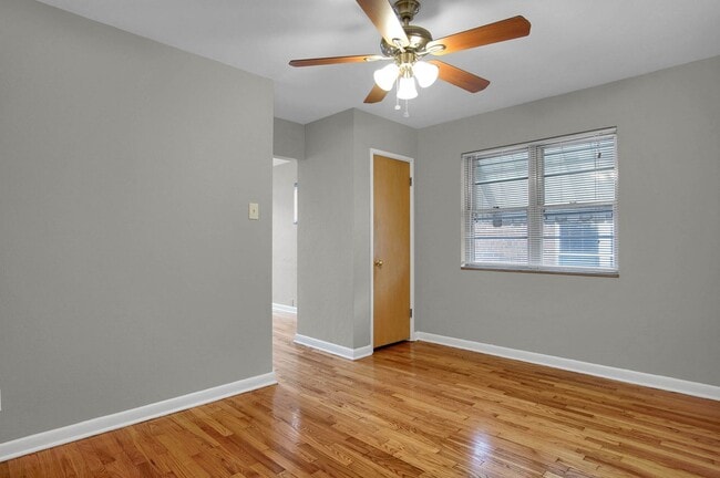 Building Photo - Living on Fyler is so Hawt Right Now