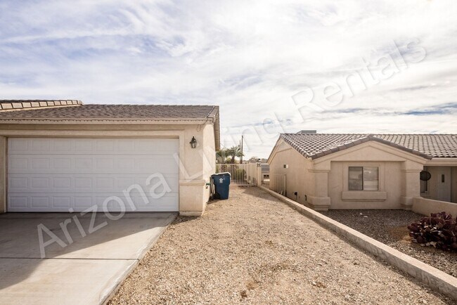 Building Photo - NORTHSIDE POOL HOME