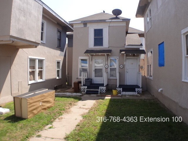 Primary Photo - 117 1/2 E Madison Ave