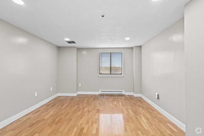 Building Photo - 200 Burkhall St