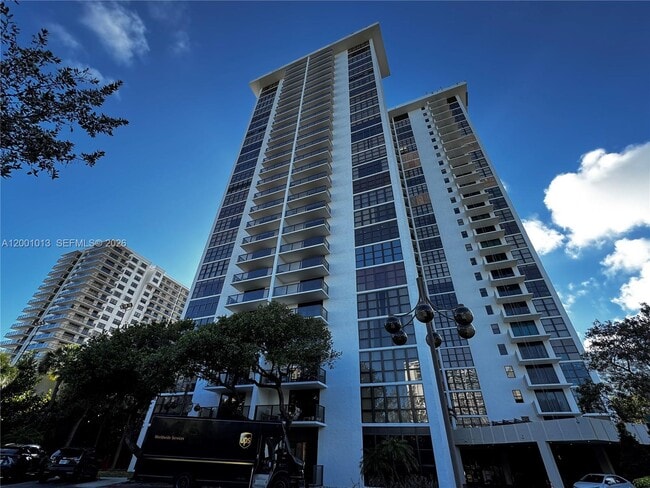 Foto del edificio - 18151 NE 31st Ct