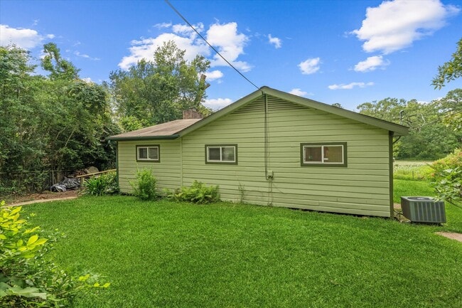 Building Photo - 11104 Quinlan North Lake Dr