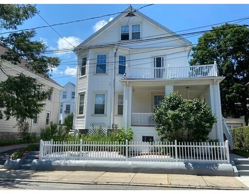 Primary Photo - 127 Selwyn St