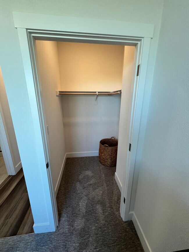 Building Photo - 1329 Marmo Cir