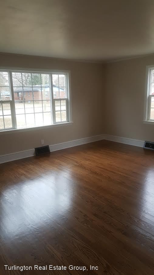 Foto del edificio - 2 br, 1 bath House - 805 N Ellis Ave